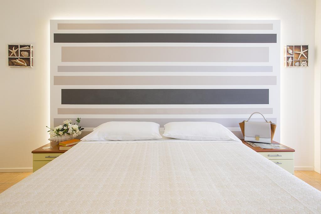 Hotel Pacific Cattolica Eksteriør billede
